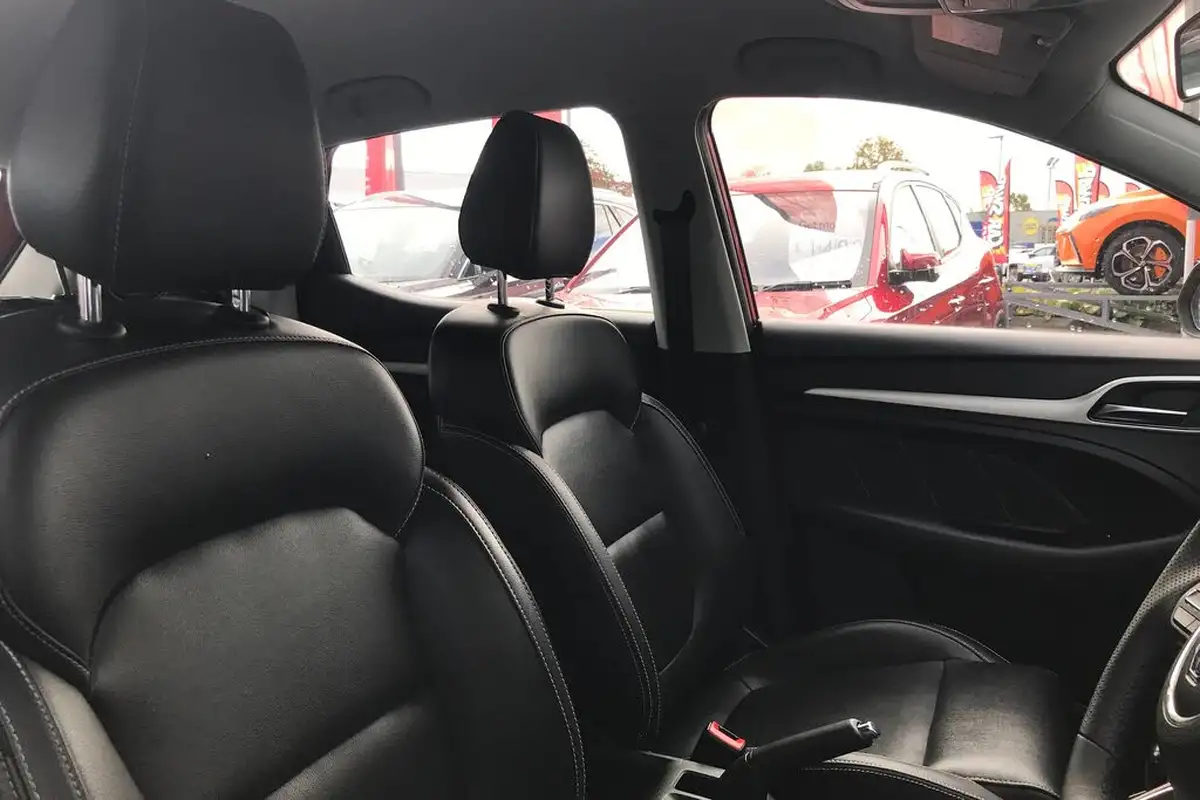 2020-mg-zs-suv-10t-gdi-exclusive-111ps-big-26