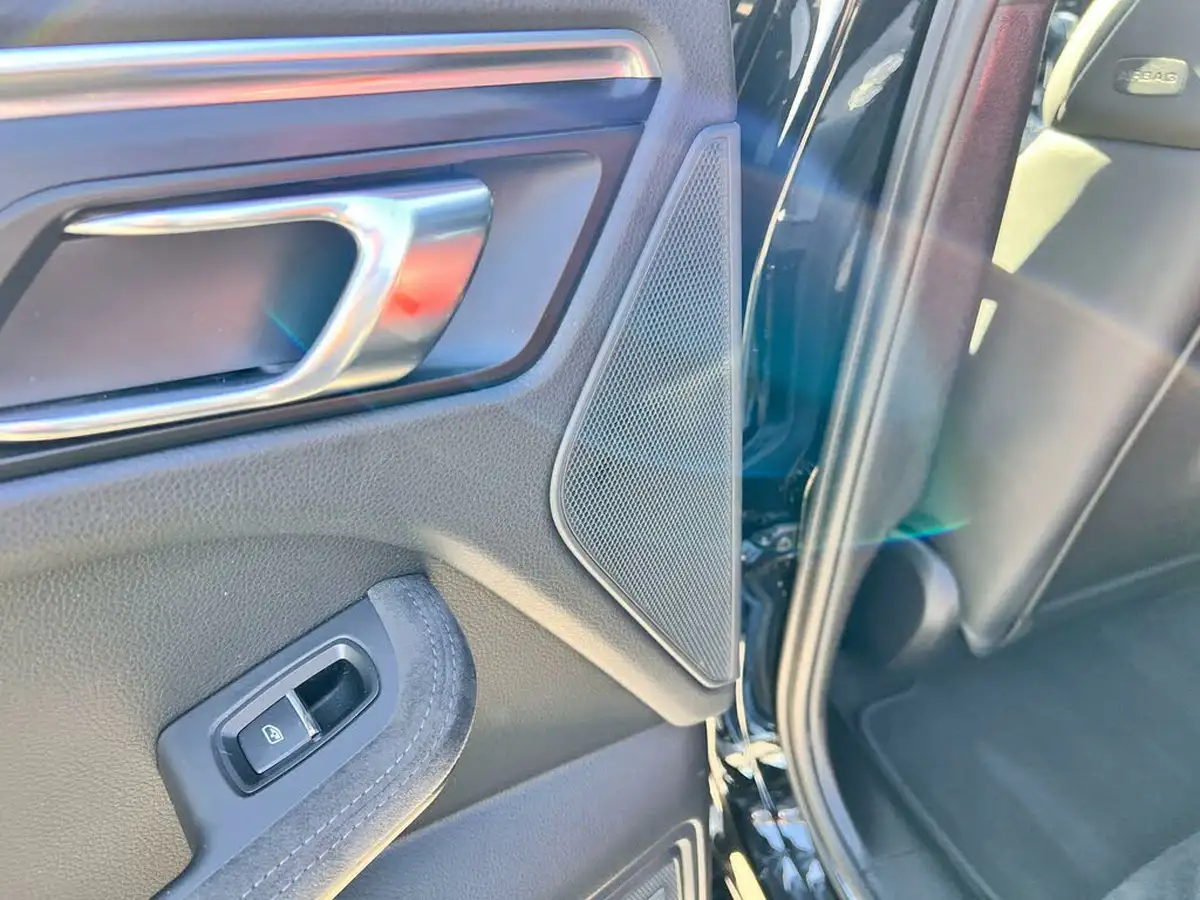 2020-porsche-macan-29-v6-gts-big-67