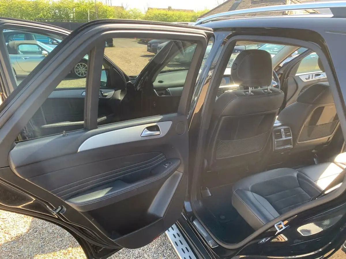 2012-mercedes-benz-m-class-30td-ml350-bluetec-sport-big-28