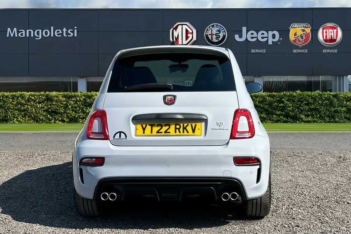 2022-abarth-595-14-tjet-competizione-big-6