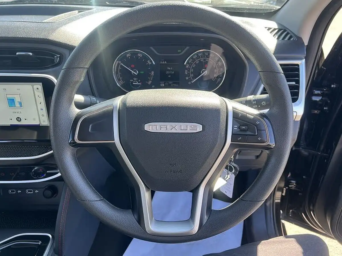 2023-maxus-t90ev-e-8855kwh-big-10