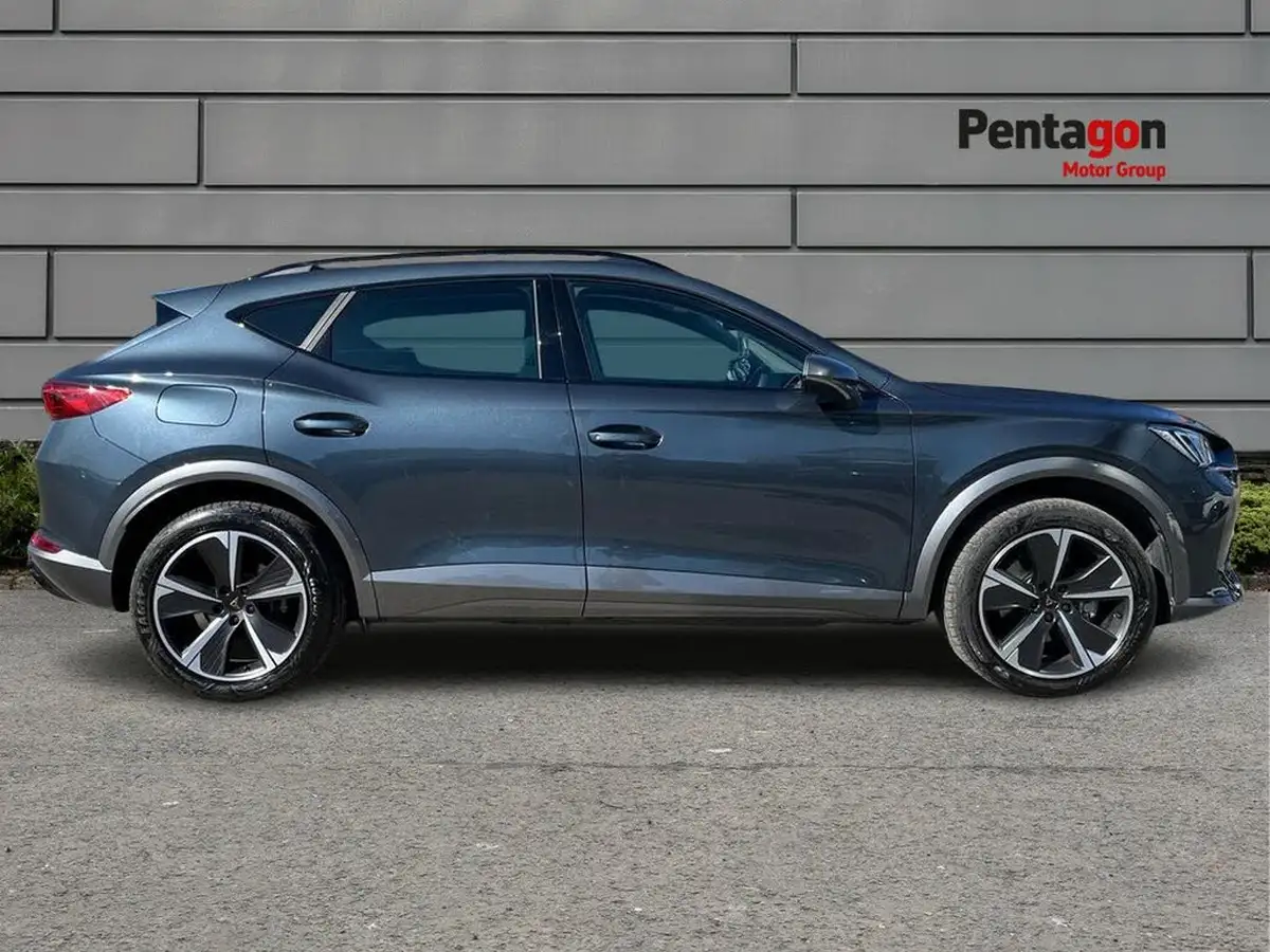2024-cupra-formentor-14-e-hybrid-v1-big-10