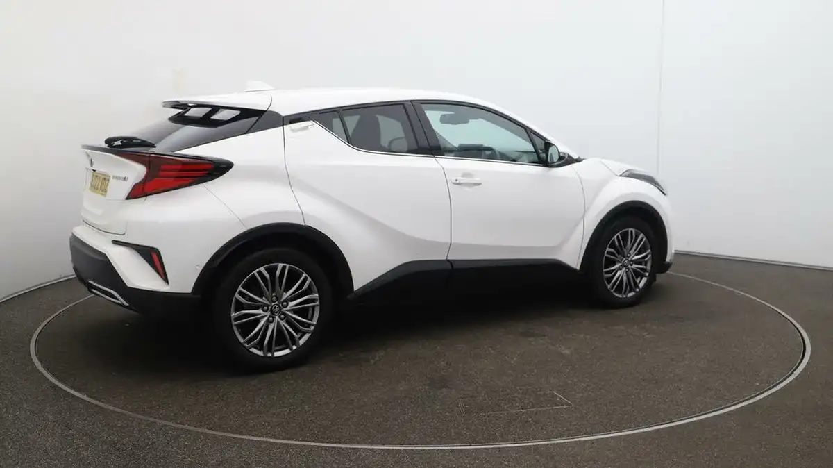 2022-toyota-c-hr-20-vvt-i-excel-big-44