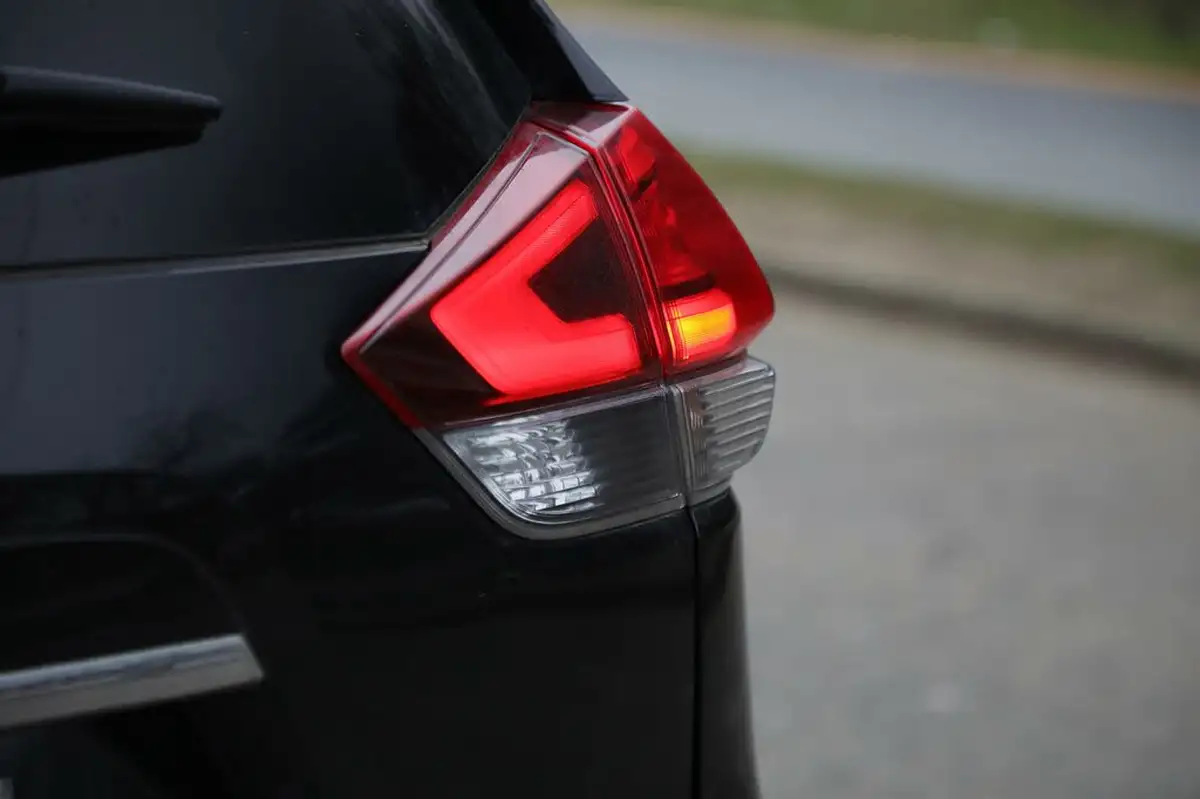 2019-nissan-x-trail-17dci-tekna-5-seat-cvt-big-8