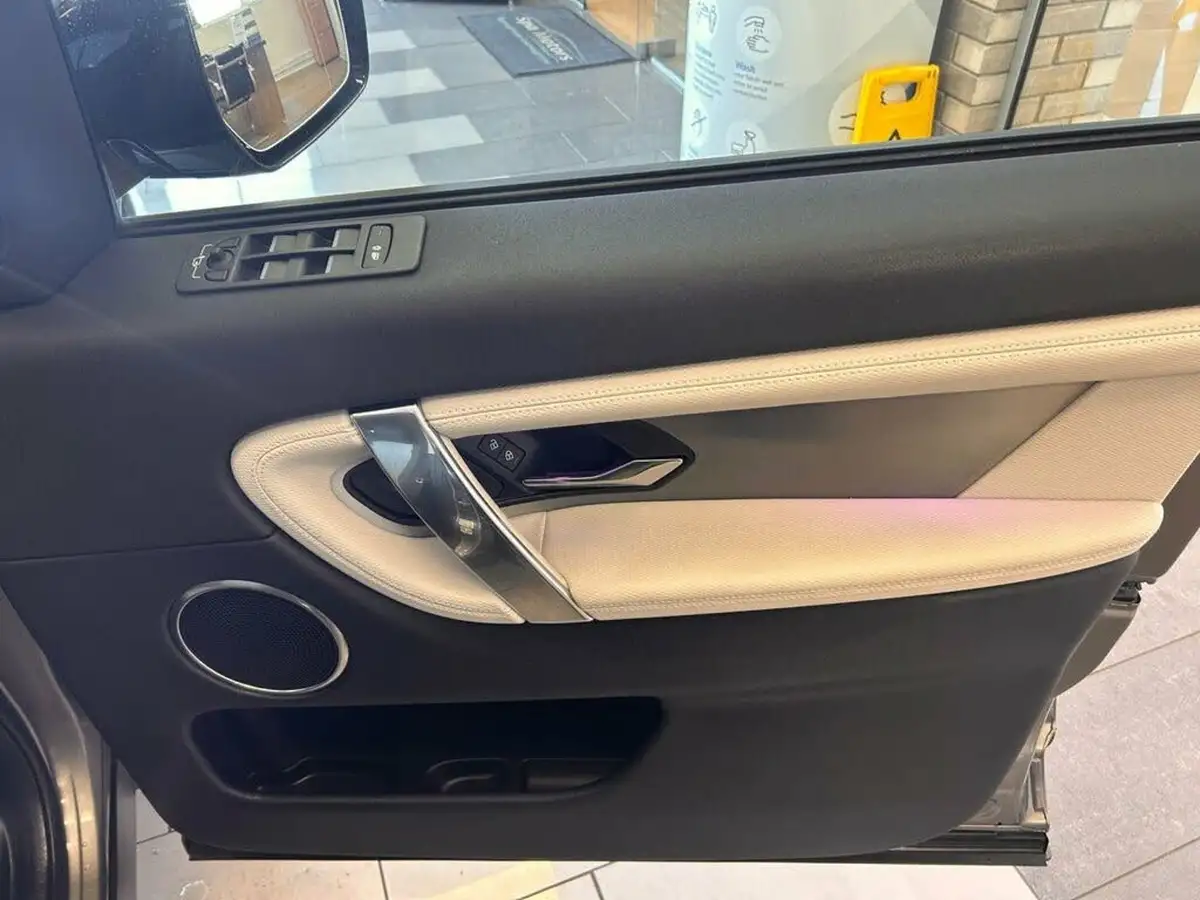 2023-land-rover-discovery-sport-20-d165-urban-edition-big-9