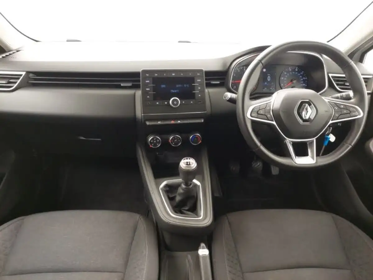 2021-renault-clio-10-sce-play-75bhp-big-2