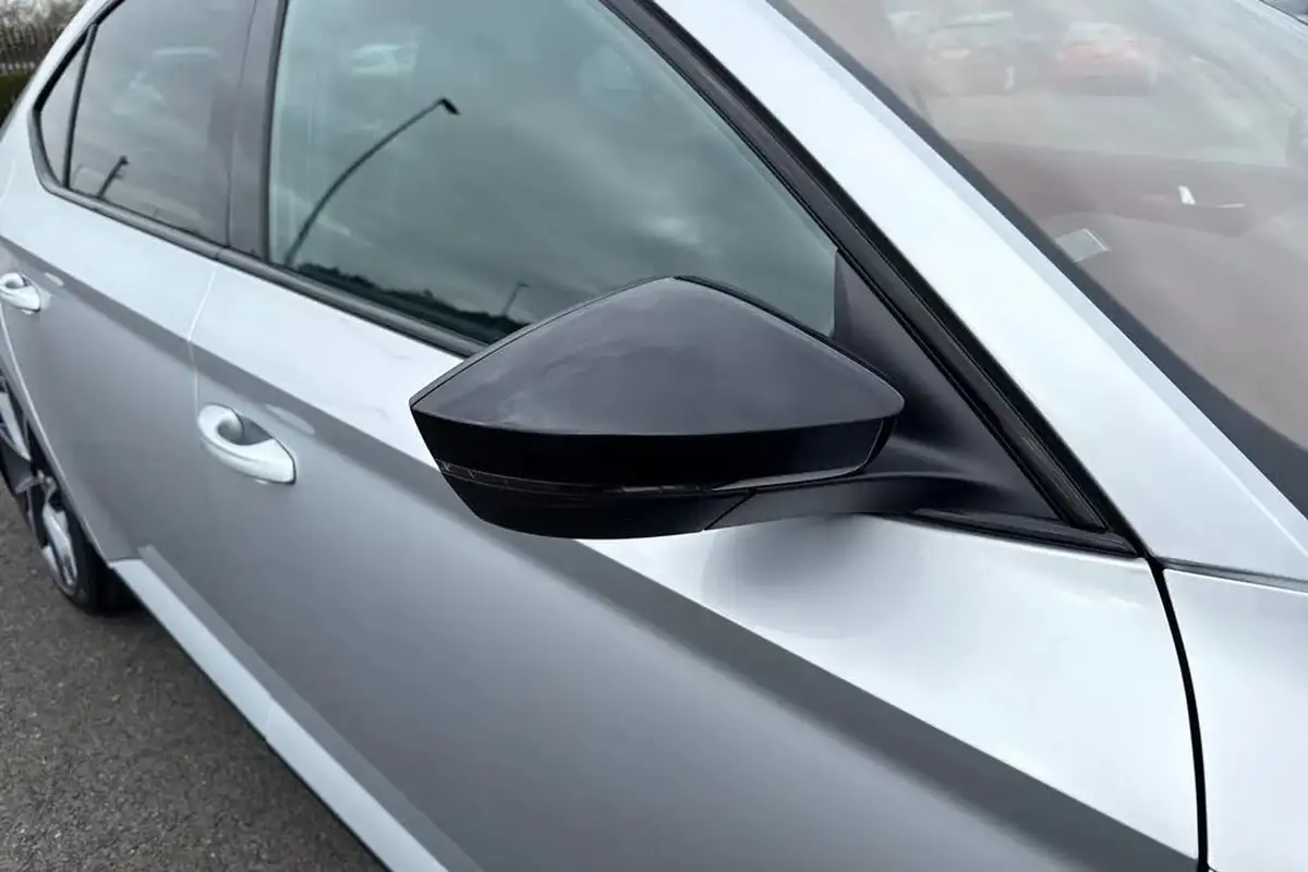 2019-skoda-superb-20tdi-sportline-plus-190ps-hatchback-dsg-big-29