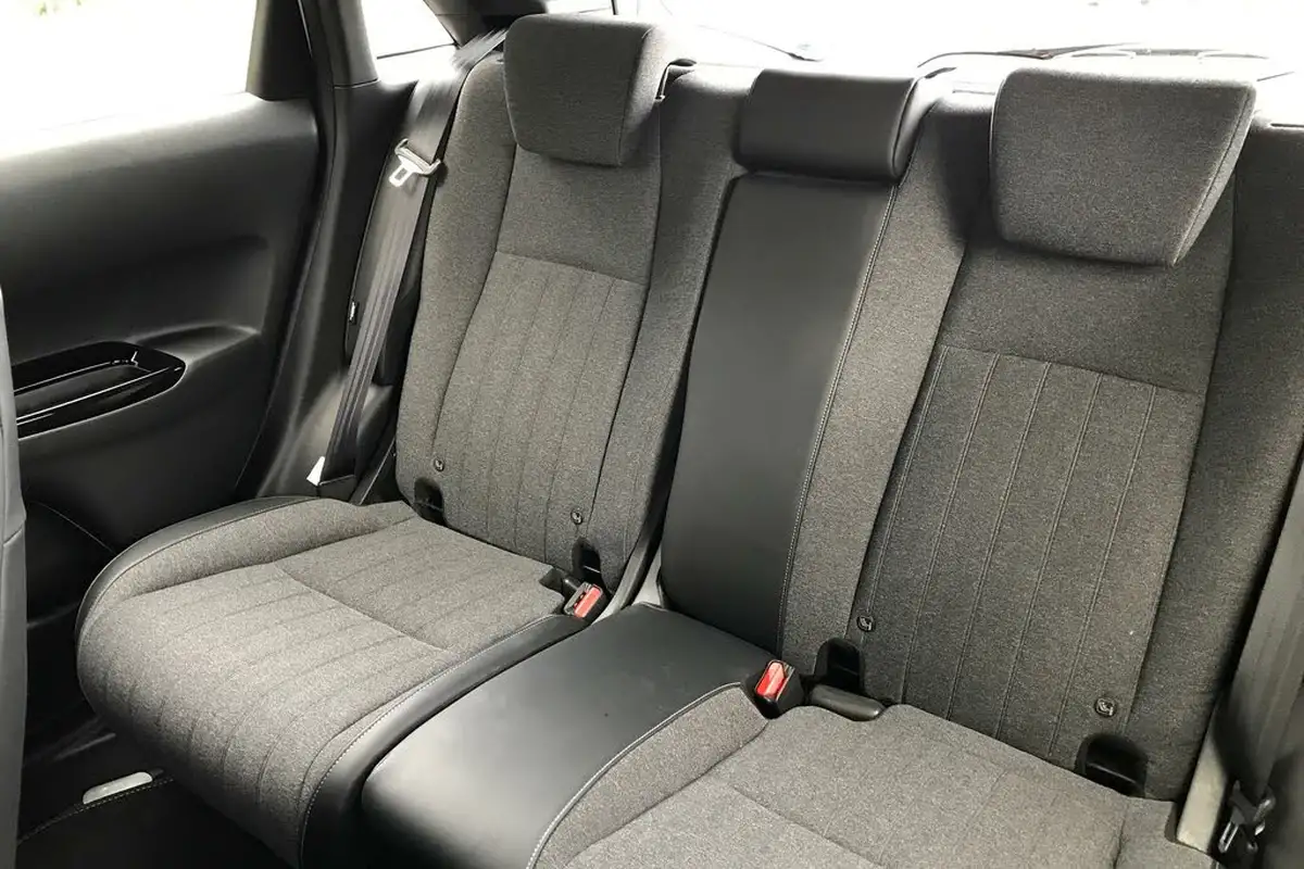 2021-honda-jazz-15-i-mmd-sr-107ps-big-8
