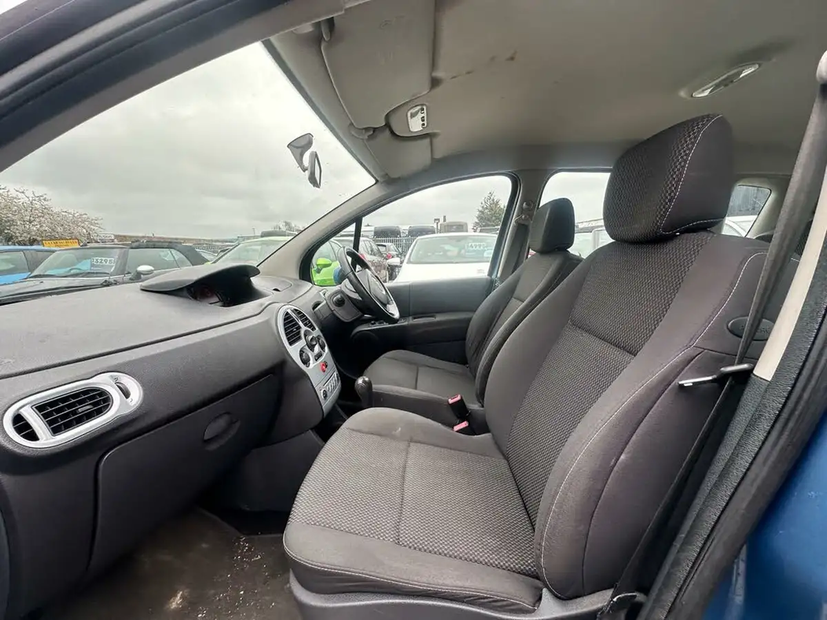 2010-renault-grand-modus-16-dynamique-big-18