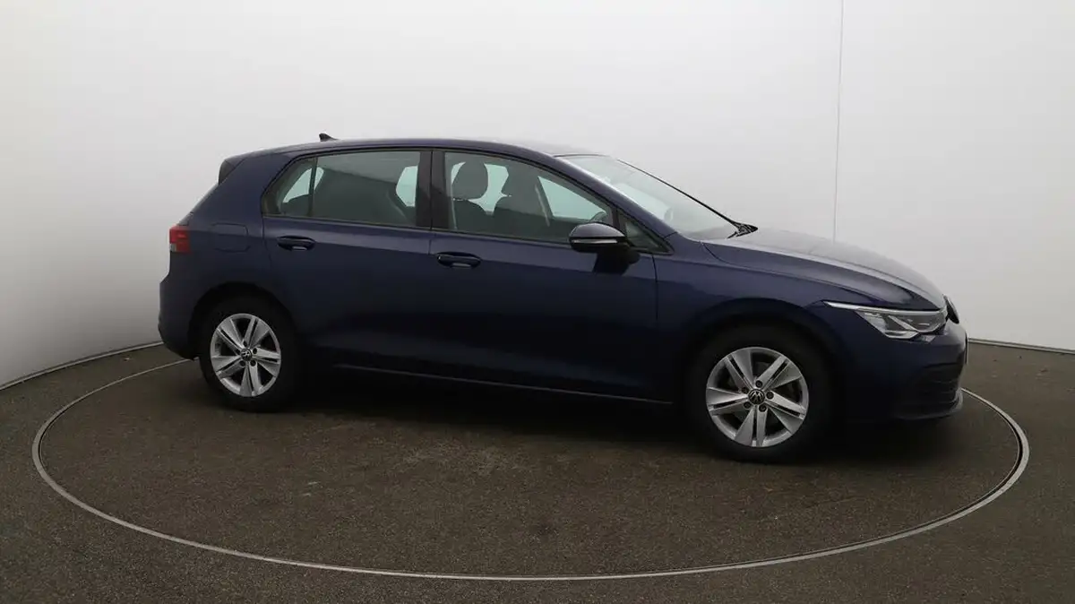 2021-volkswagen-golf-15-tsi-life-150ps-hatchback-big-37