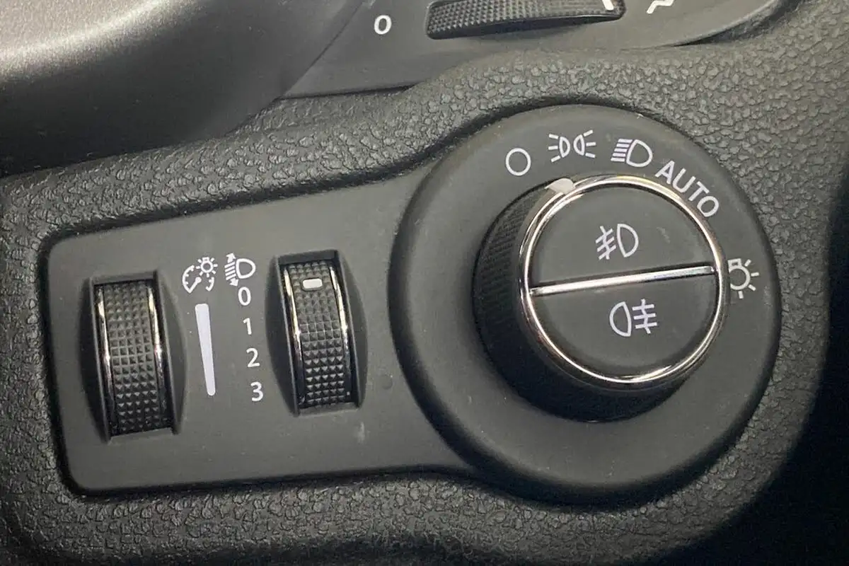 2021-fiat-500x-10-firefly-turbo-sport-big-35
