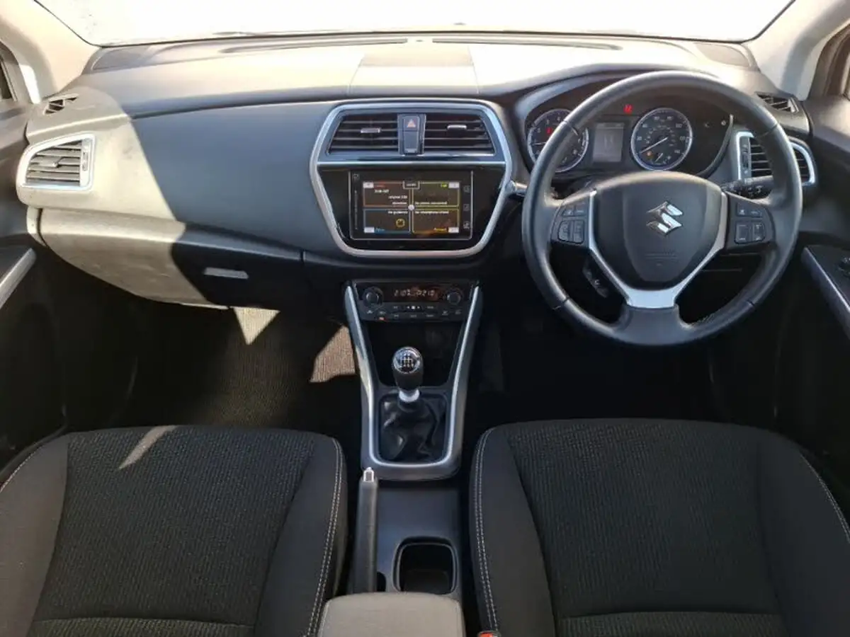 2020-suzuki-s-cross-14-boosterjet-sz-t-big-2