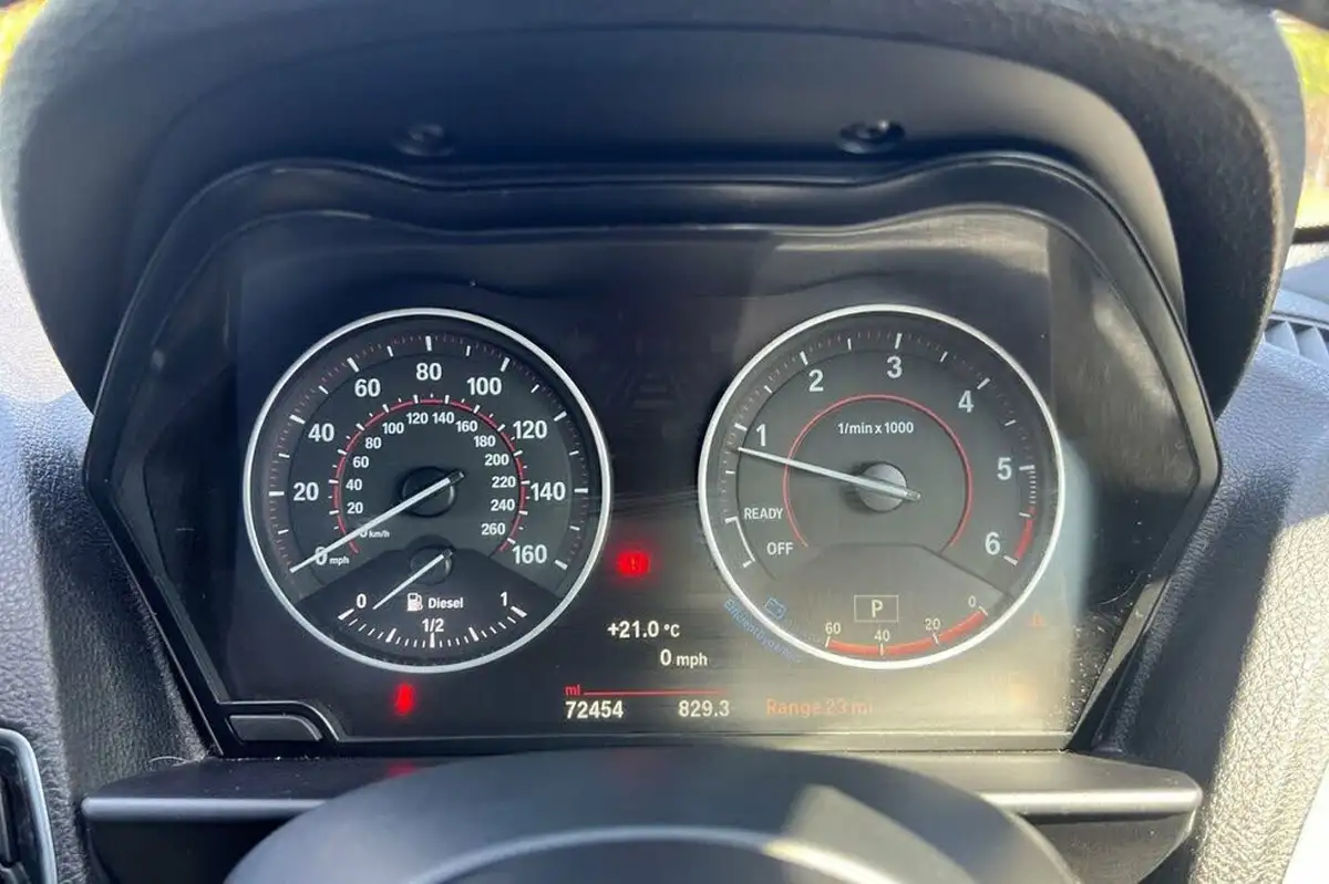 2016-bmw-1-series-20td-125d-m-sport-5d-big-11