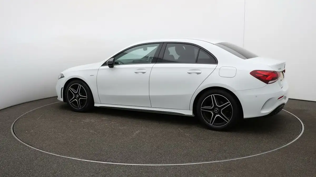 2022-mercedes-benz-a-class-13-a180-amg-line-executive-edition-saloon-4d-7g-dct-big-39