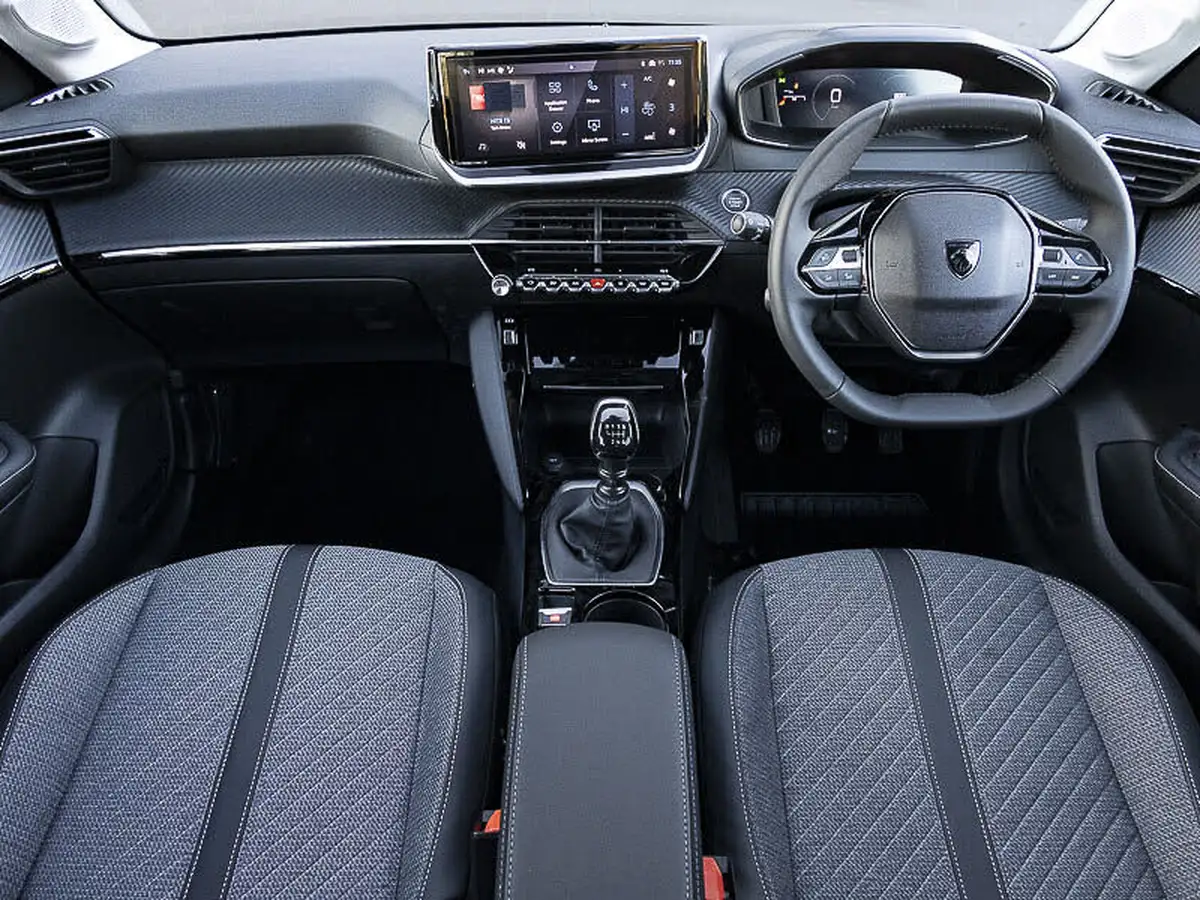 2025-peugeot-208-12-puretech-allure-big-2