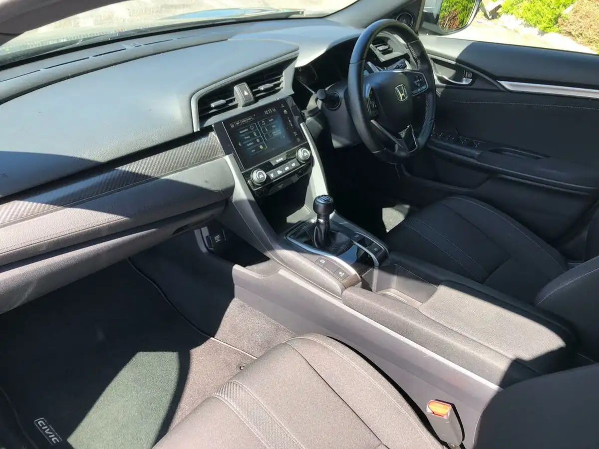 2019-honda-civic-15-vtec-turbo-sport-ss-big-49