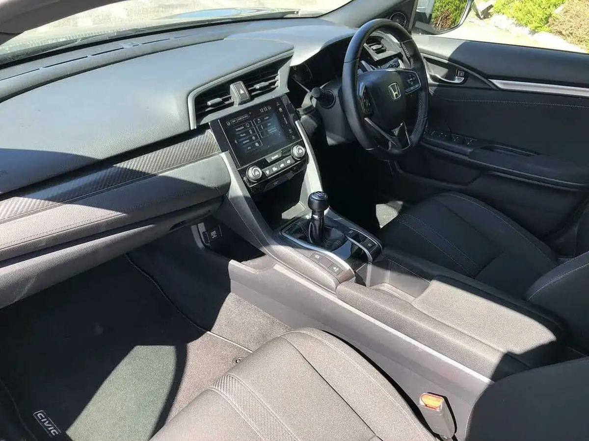 2019-honda-civic-15-vtec-turbo-sport-ss-big-1