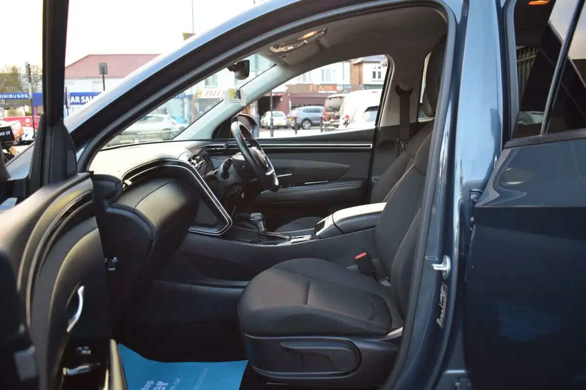 2022-hyundai-tucson-16-t-gdi-se-connect-150ps-48-volt-mhev-dct-big-5