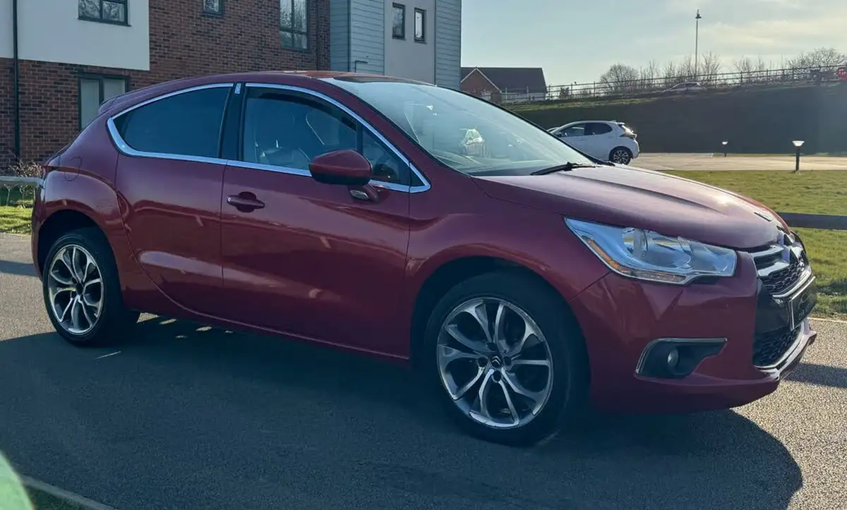 2015-citroen-ds4-16e-hdi-dstyle-airdream-big-4