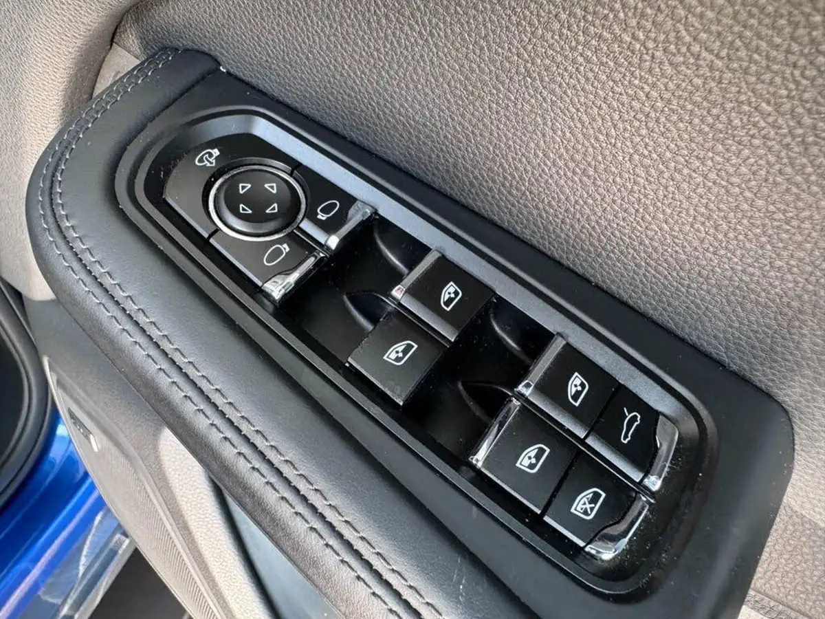 2019-porsche-macan-30-v6-s-big-30