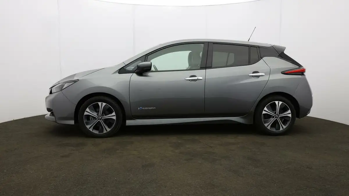 2020-nissan-leaf-e-n-connecta-big-62