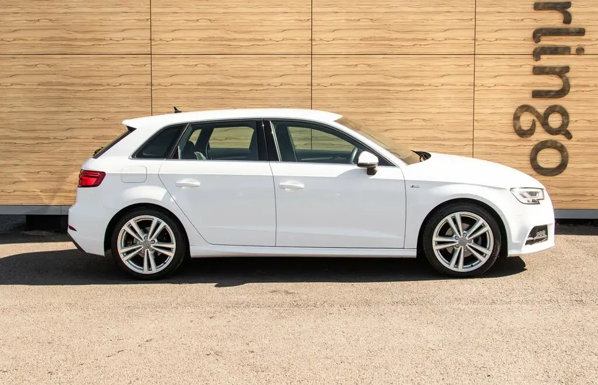 2019-audi-a3-15-35-tfsi-s-line-cod-ss-sportback-5d-big-11