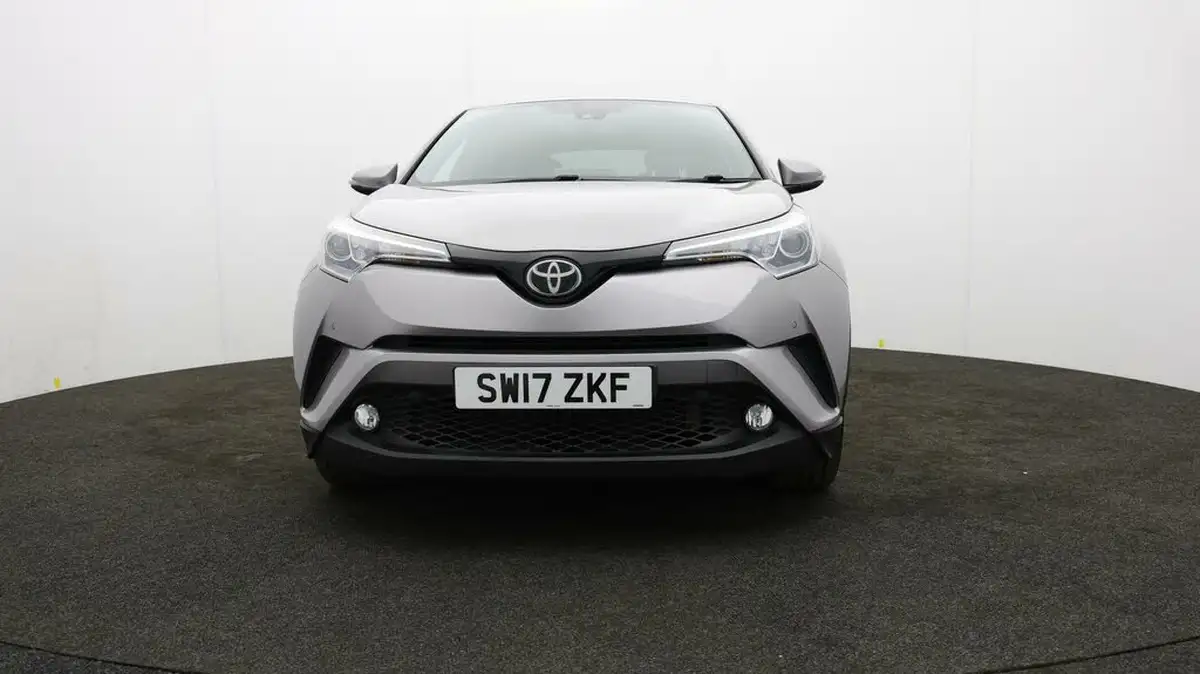 2017-toyota-c-hr-12-excel-big-1