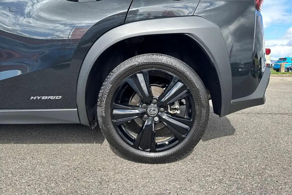 2021-lexus-ux-250h-20-ux-184bhp-without-navigation-big-14