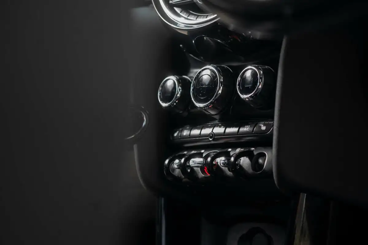 2016-mini-cooper-15-cooper-ss-hatchback-3d-auto-big-16