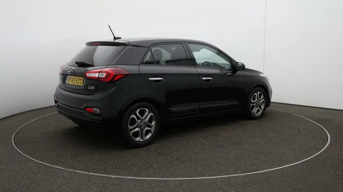 2020-hyundai-i20-12-premium-se-nav-big-48