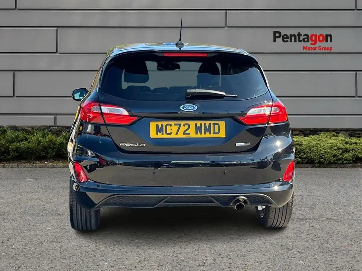 2023-ford-fiesta-big-13