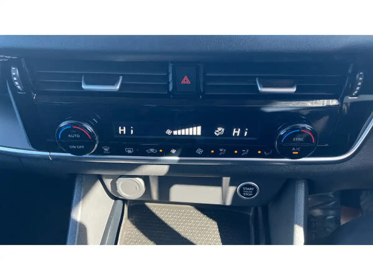 2022-nissan-qashqai-13-dig-t-acenta-premium-140ps-big-27