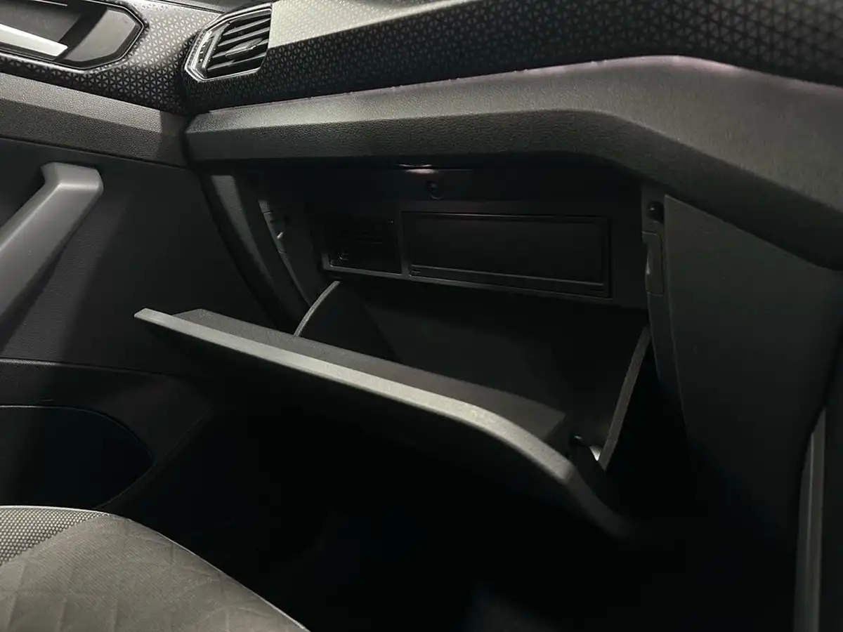 2020-volkswagen-t-cross-10-tsi-sel-110ps-big-25