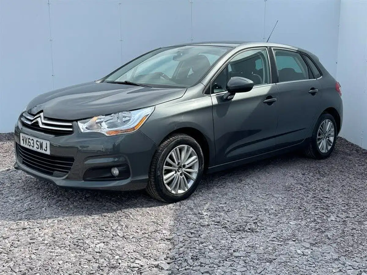 2013-citroen-c4-16td-vtr-big-2