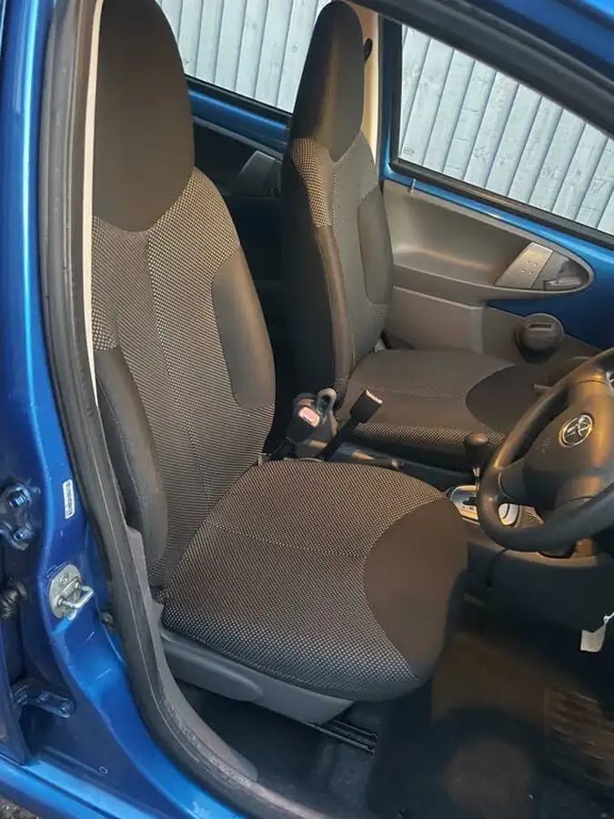 2009-toyota-aygo-10-aygo-blue-5d-mmt-big-20