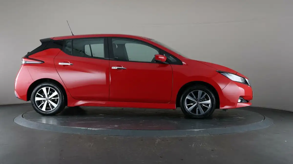 2021-nissan-leaf-e-acenta-big-8