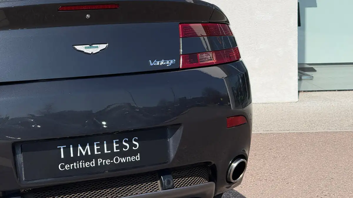 2012-aston-martin-vantage-47-roadster-convertible-sportshift-big-26