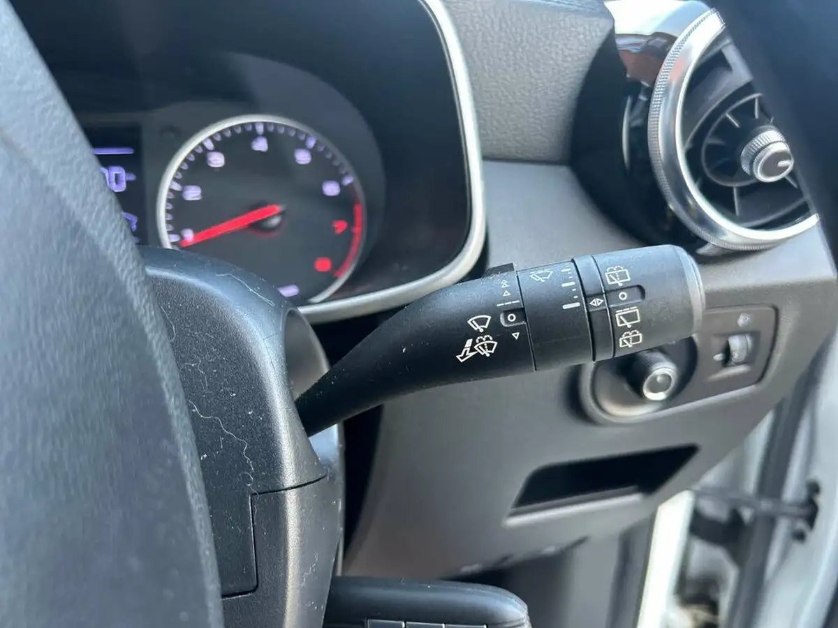 2019-mg-zs-suv-15-vti-tech-exclusive-105bhp-big-28