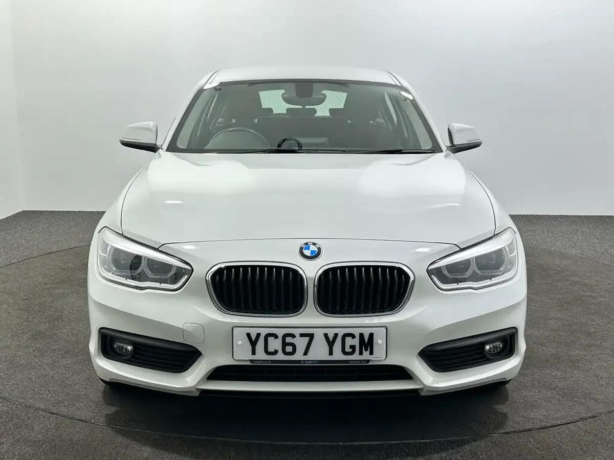 2017-bmw-1-series-15td-116d-se-business-5d-big-1