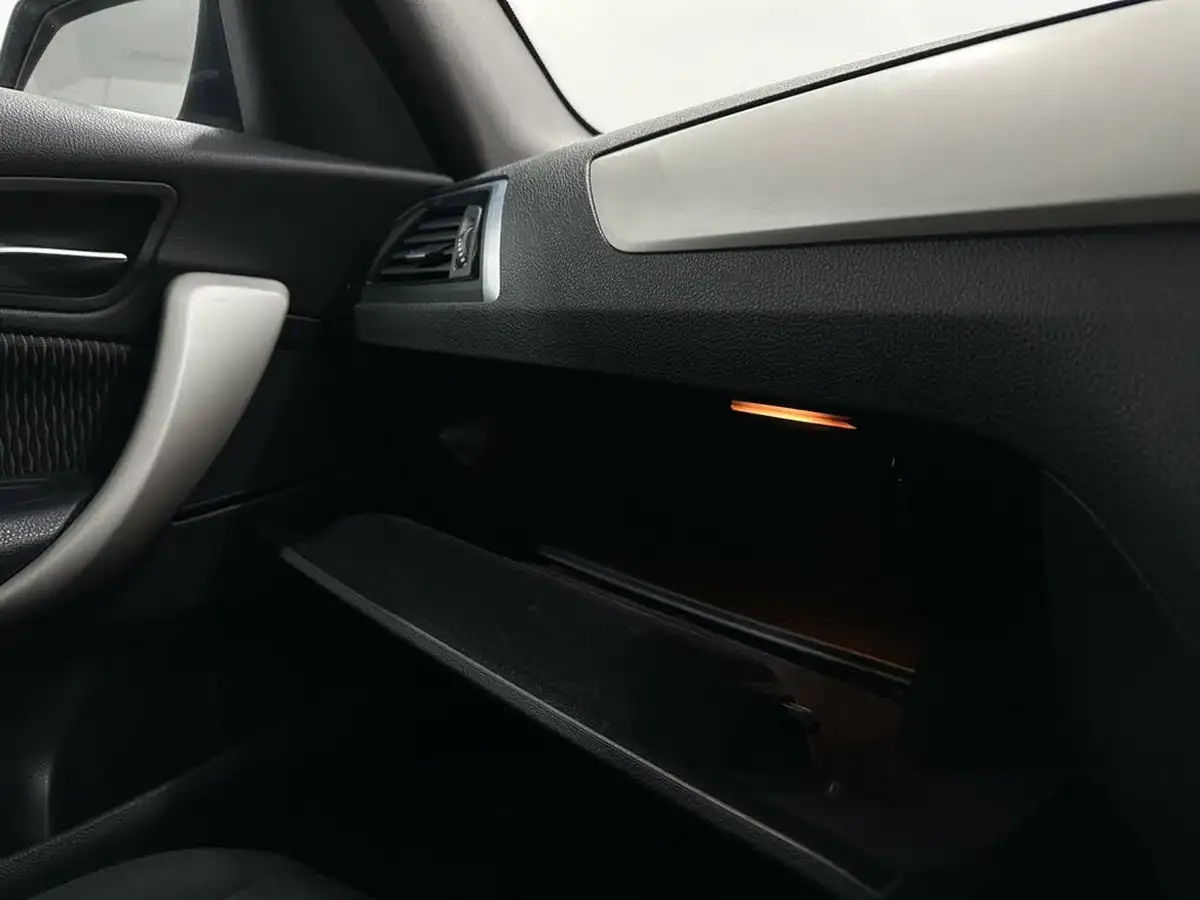 2017-bmw-1-series-15td-116d-se-business-5d-big-25