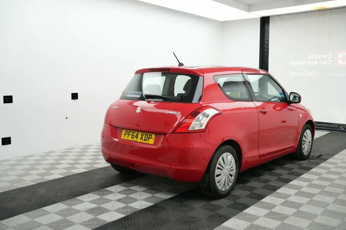 2015-suzuki-swift-12-sz2-3d-big-6