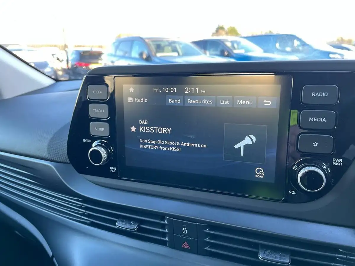 2023-hyundai-bayon-10-t-gdi-se-connect-dct-big-23