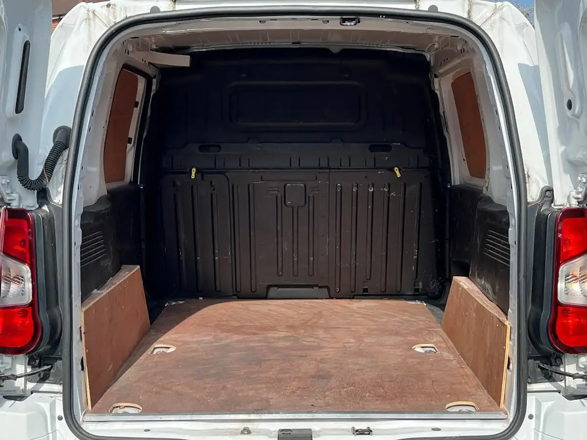 2021-citroen-berlingo-15bluehdi-1000-driver-100pseu6dt-e-ss-big-9