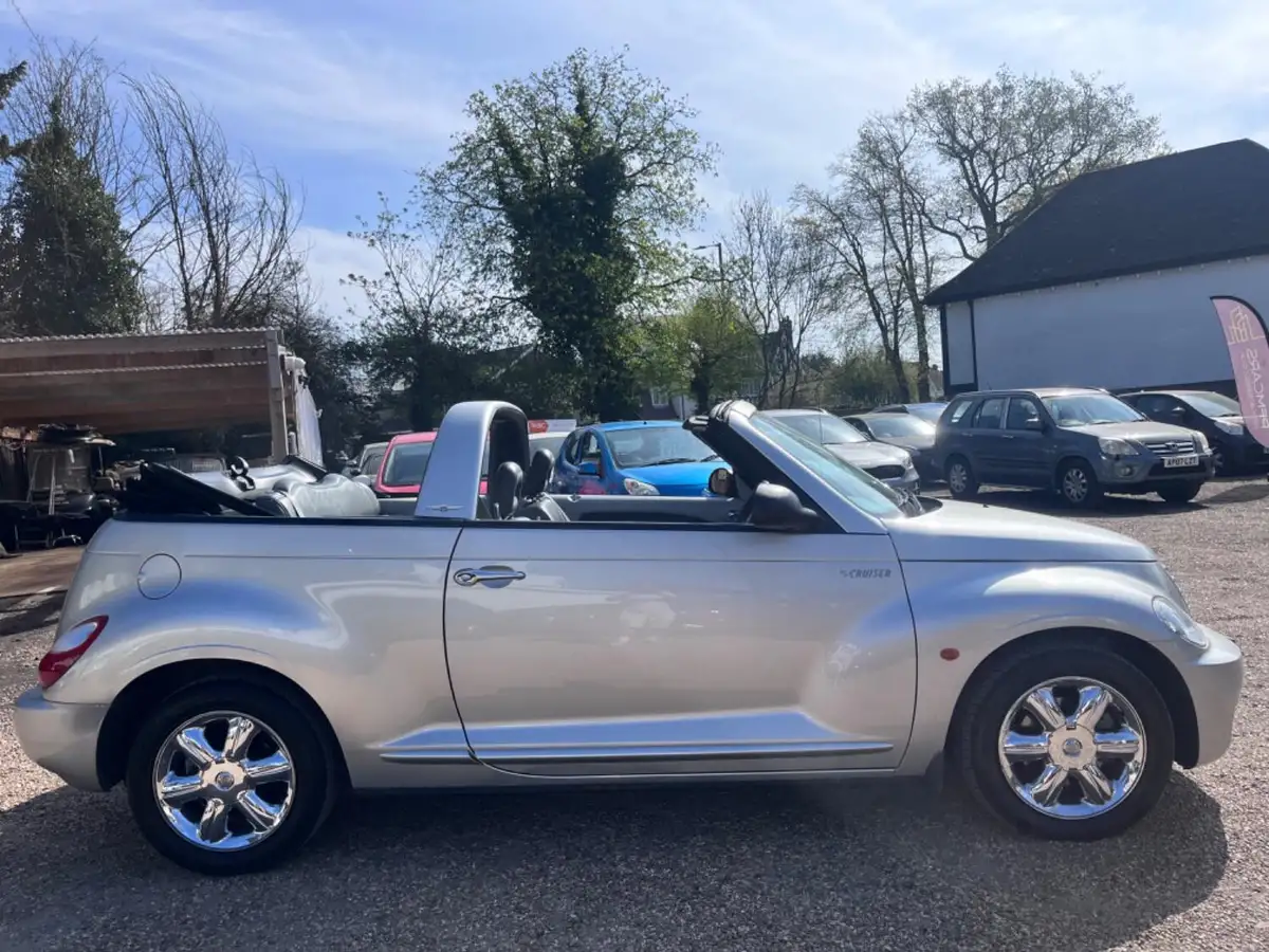 2007-chrysler-pt-cruiser-24-limited-rhd-cabriolet-2d-auto-big-4