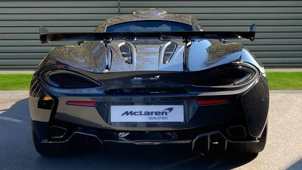 2021-mclaren-620r-38-big-7