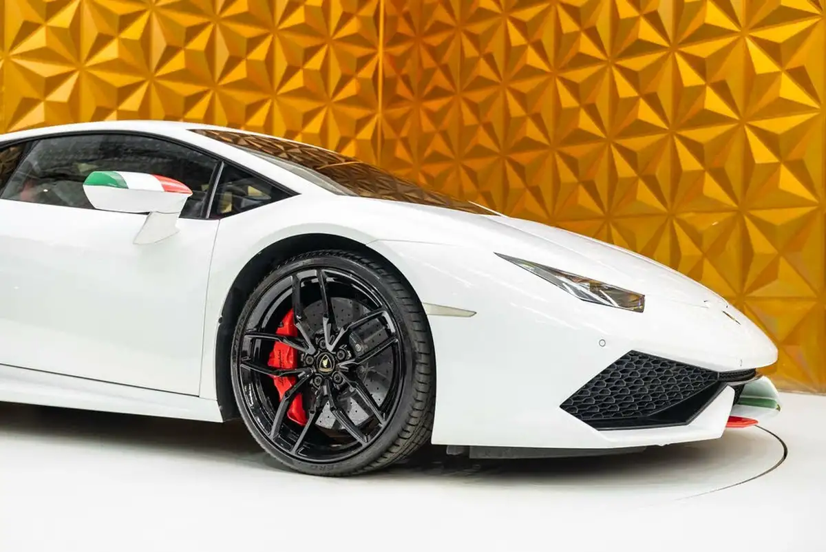 2015-lamborghini-huracan-52-lp-610-4-4wd-coupe-big-21