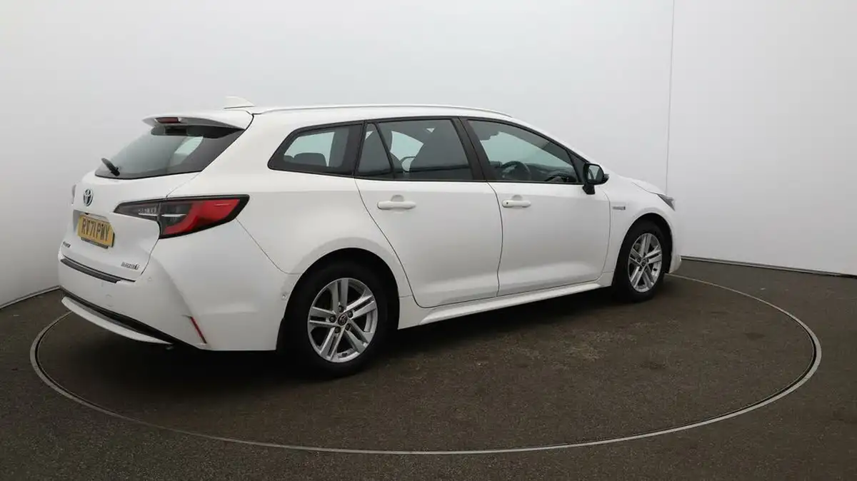 2021-toyota-corolla-18-vvt-i-icon-tech-spare-wheel-touring-sports-5d-big-46