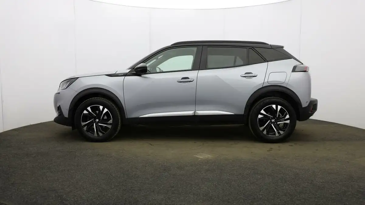 2022-peugeot-2008-suv-12-puretech-gt-big-3