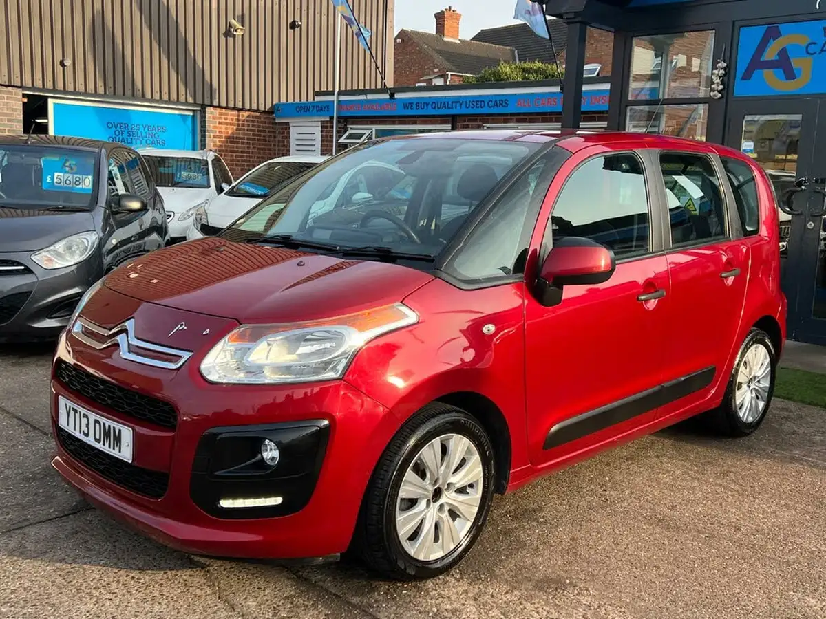 2013-citroen-c3-picasso-16-vtr-big-34