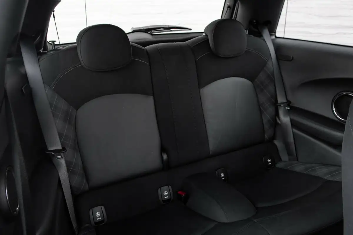 2018-mini-cooper-20-cooper-s-series-ii-ss-hatchback-3d-big-31
